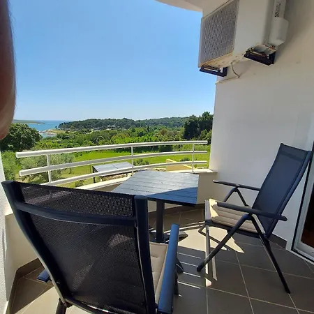 Modernes In Erster Reihe Zum Apartment Premantura
